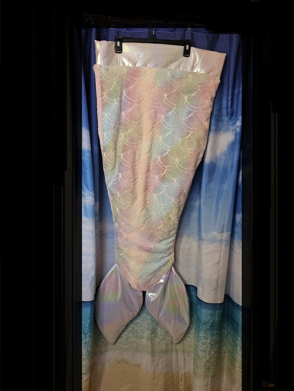 Child's Pastel Mermaid One-Piece Sleeping Bag - Iridescent Pink